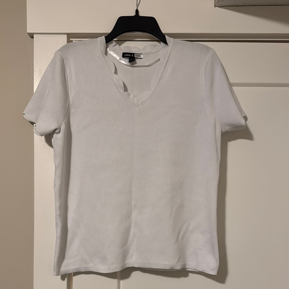 White scallop v-neck sweater